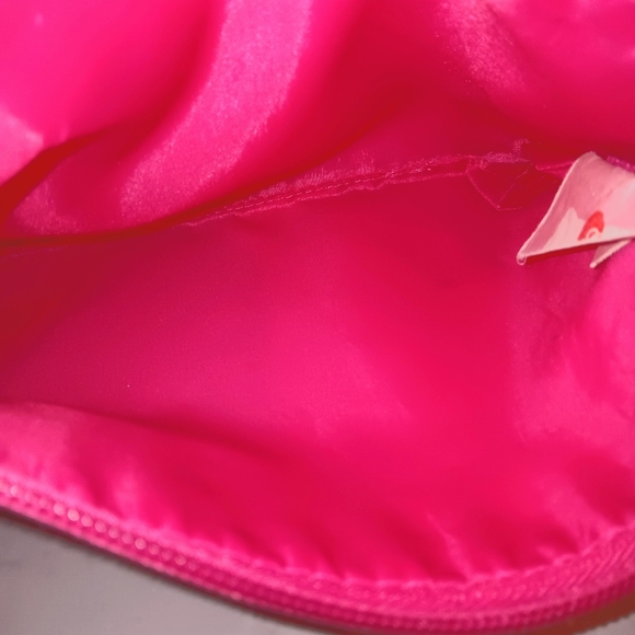 Hello Kitty Cosmetics Bag Set - Picture 6 of 6